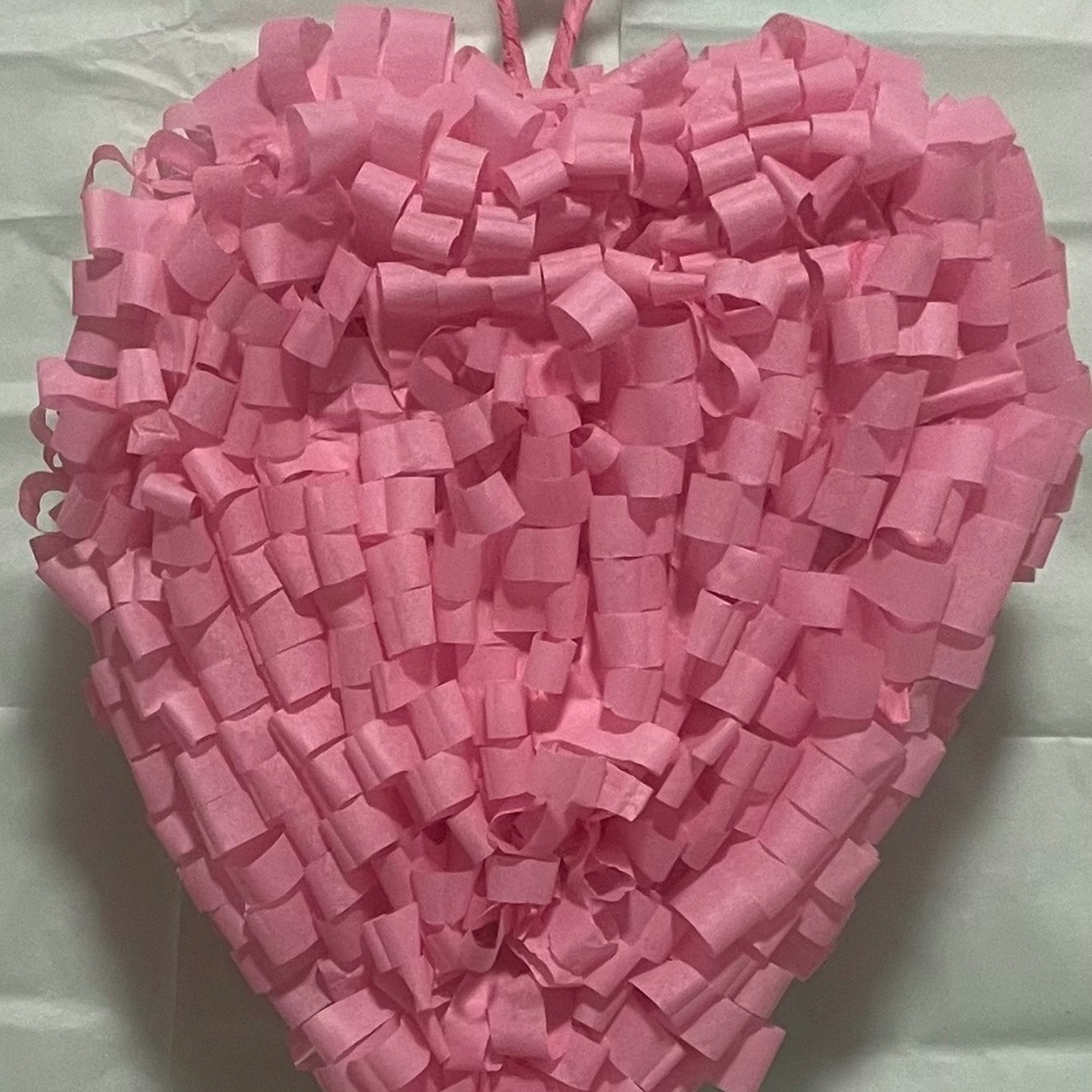 Pink Heart Pinata  15 x 12 x 6